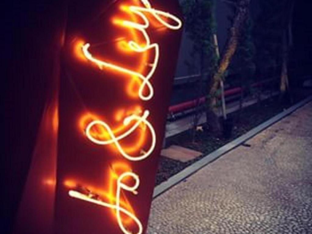 คูเลอร์ โฮเต็ล เคงกาเรง Hotel จาการ์ตา ภายนอก รูปภาพ